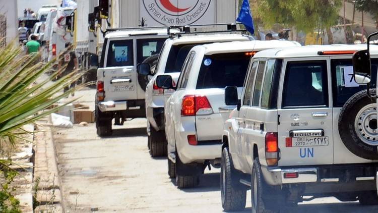أول دفعة مساعدات أممية تصل إلى بلدة في غوطة دمشق الشرقية