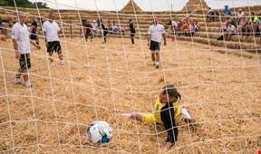 ملعب كرة قدم من القش في روسيا!