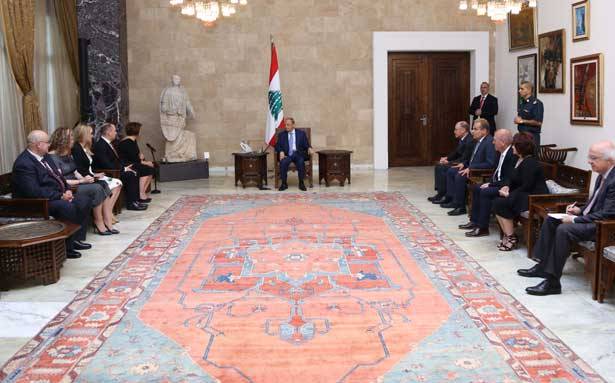 الوفد الأوسترالي بحث وعون في دعمه عودة النازحين 
وأطلع باسيل على أجواء زيارته مُخيّمات النـزوح