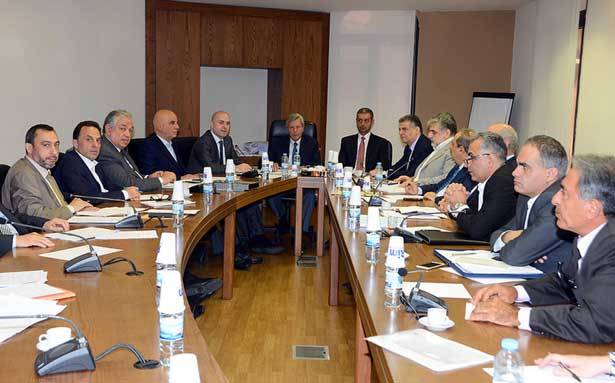 «لجنة الإدارة» درست اقتراح البطاقة الصحيّة