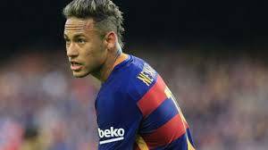 نيمار يودع زملاءه في برشلونة قبل التوجه إلى باريس