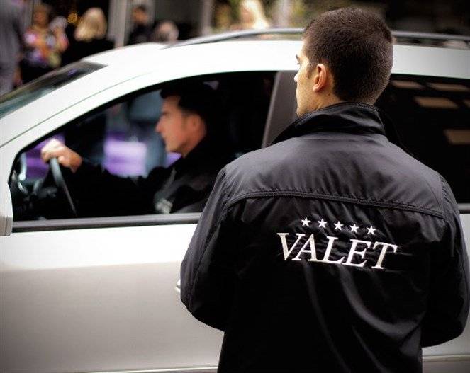 بالصورة - خبر سارّ وهام للبنانيين عن الـ Valet parking!