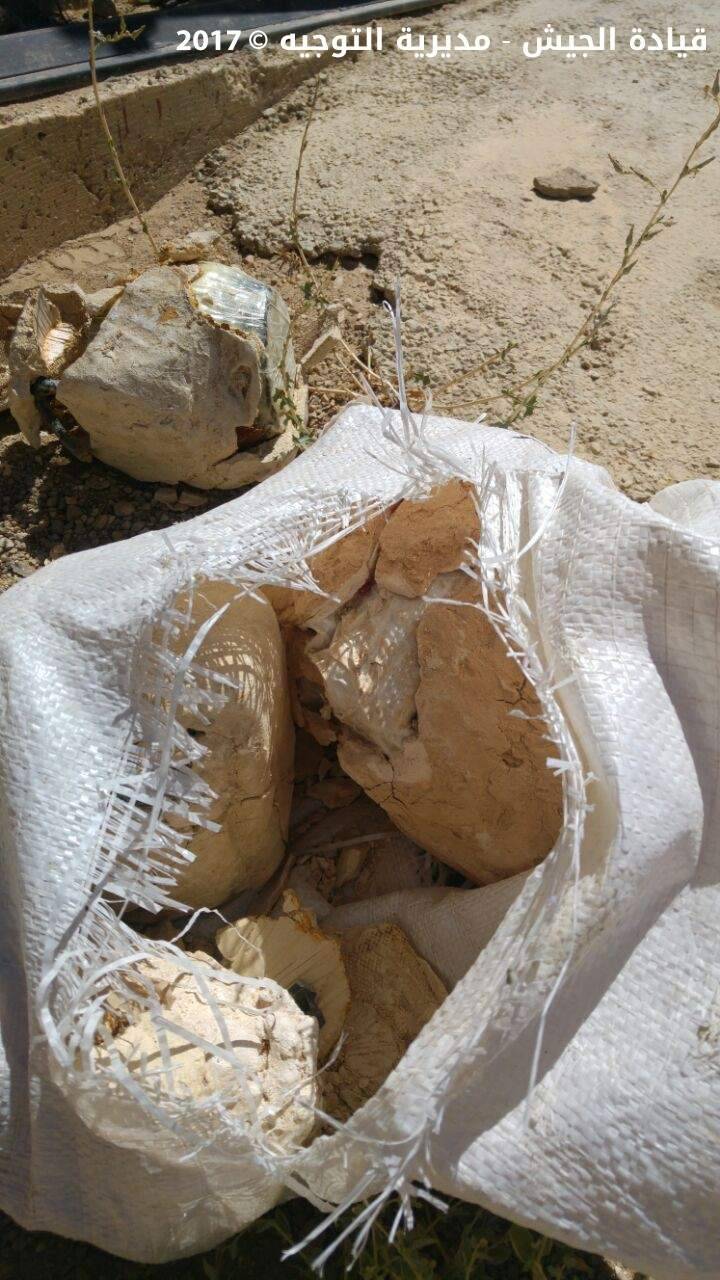 الجيش: ضبط 4 عبوات غير معدّة للتفجير بالقرب من مبنى بلدية عرسال