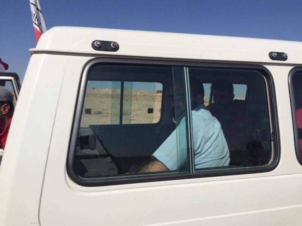 بالصورة.. أوّل أسير لـ"حزب الله" يتجه نحو لبنان