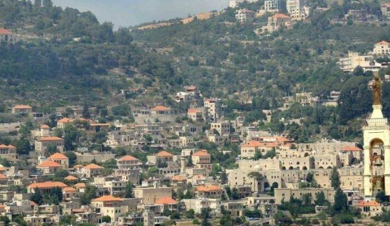 الترحيب بعون ممنوع في دير القمر!