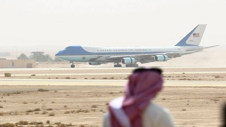 السعودية تنشئ منطقتين اقتصاديتين خاصتين بمطارين فيها