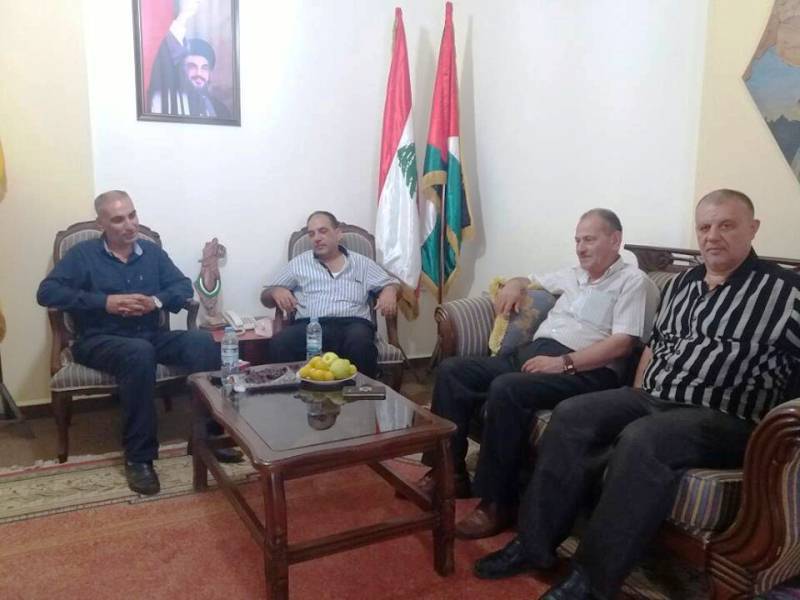 مسؤول ملف المخيمات في حزب الله استقبل وفدا من جبهة التحرير