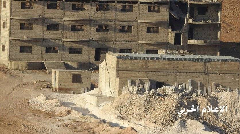 بالفيديو و الصور - تعرفوا على مسبح 