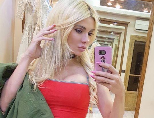 بالصورة.. ميريام كلينك تصف نفسها بـ