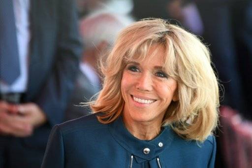 جدل في فرنسا حول دور زوجة رئيس الجمهورية بريجيت ماكرون