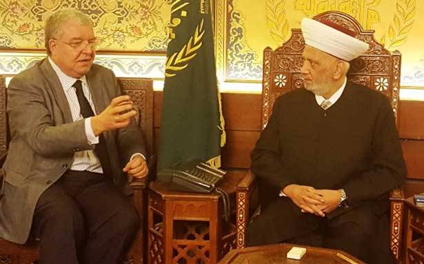 الحريري يواجه ازمة قوانين زواج القاصرات والعنف الاسري وعطلة الجمعة