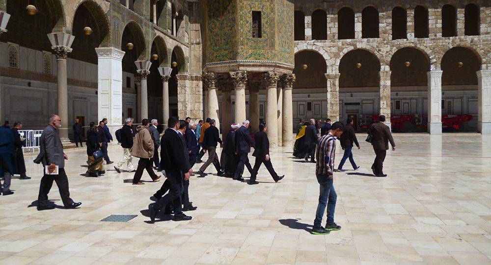 العراق تقصد سوريا للسياحة الدينية