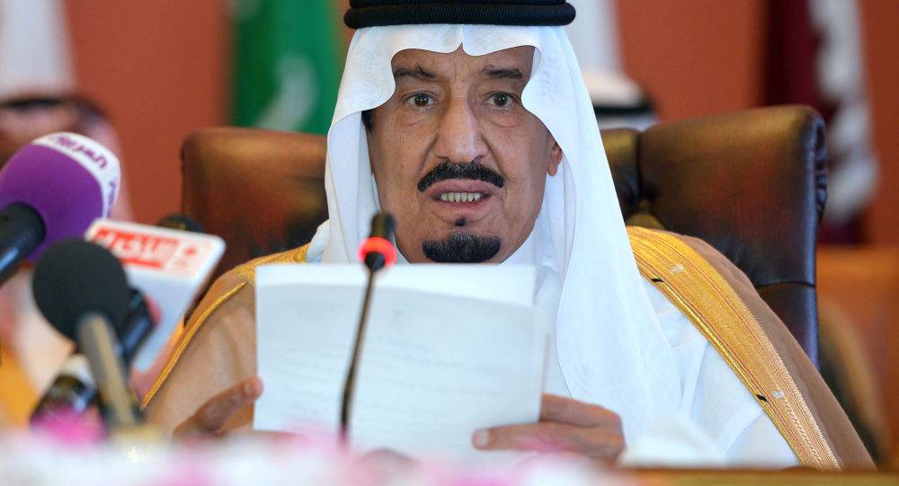 10 حاصلين على 