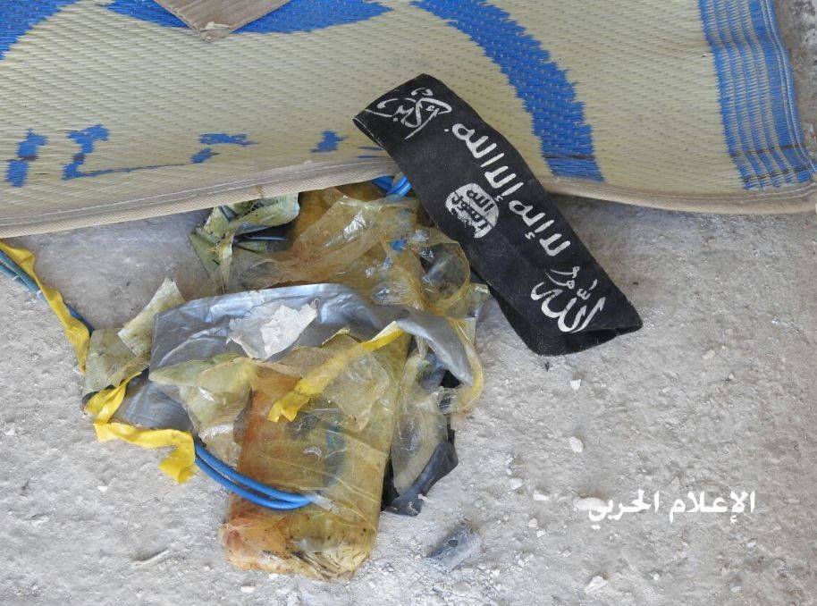 بالفيديو والصور.. هذه مخلّفات "النّصرة" في جرود عرسال