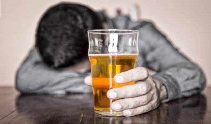 هذا ما فعله بعد أيّام على خروجه من السجن!