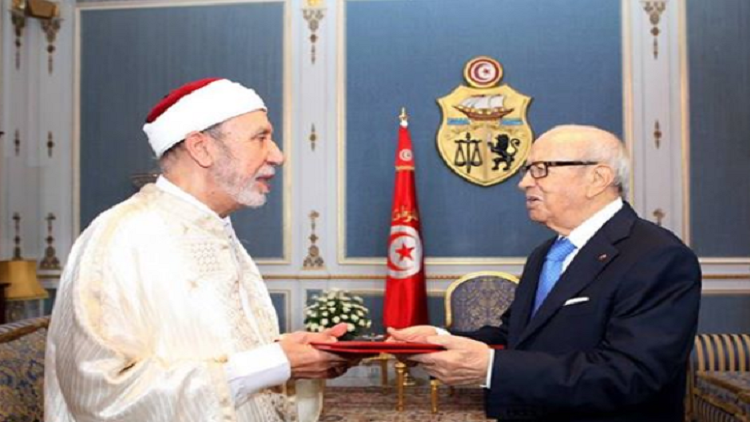 دار الإفتاء التونسية تشيد بدعوة السبسي لتفعيل المساواة بين الجنسين.. والأزهر يرد!