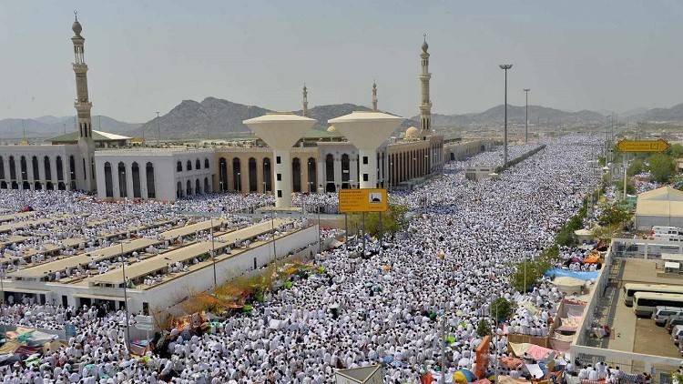 سلطات مكة تمنع نحو 90 ألف شخص من الحج.. والسبب؟
