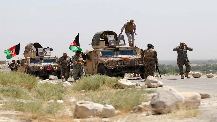 مقتل 4 رجال أمن أفغان بانفجار سيارة مفخخة