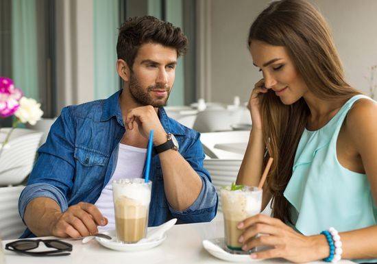 يريد الزواج أم يخدعك؟ أسئلة توقعه في الفخ وتكشف لك الحقيقة!