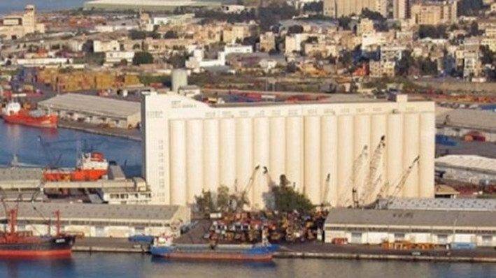كيف ردّ المدير السابق لاهراءات القمح في مرفأ بيروت موسى خوري على وزير الاقتصاد؟