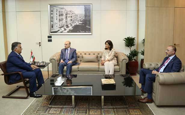 إبراهيم  بحث والحكيم في التنسيق
بين الأمن العام و«الإسكوا»