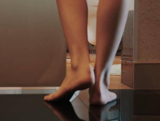 8 أمراض خطرة تكشفها لكِ قدماكِ