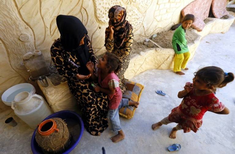 مدنيون في الرقة.. فروا من الموت الى الموت
