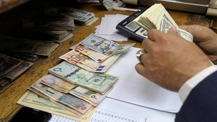 بلومبرغ: مصر تعود لأسواق الاقتراض الدولية مجددا