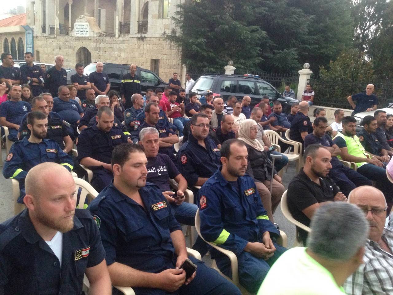 متطوعو الدفاع المدني يعلنون التوجه الى احدى السفارات خلال الـ48 ساعة
