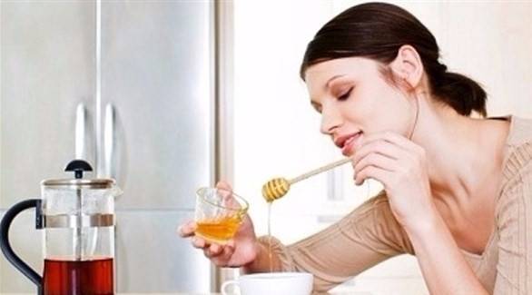 ضعوا العسل تحت عينيكم.. لن تتوقعوا النتيجة!