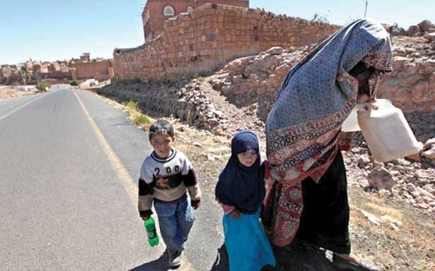 اليمنيون مجبرون على الاختيار بين الموت والحياة