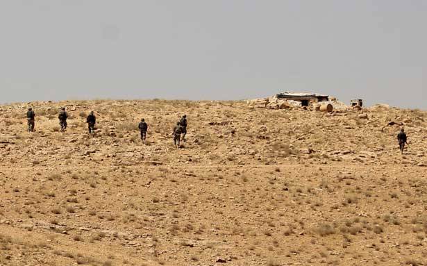 الجيش يتقدّم في الجرود ويحكم الطوق على مجموعات «داعش»