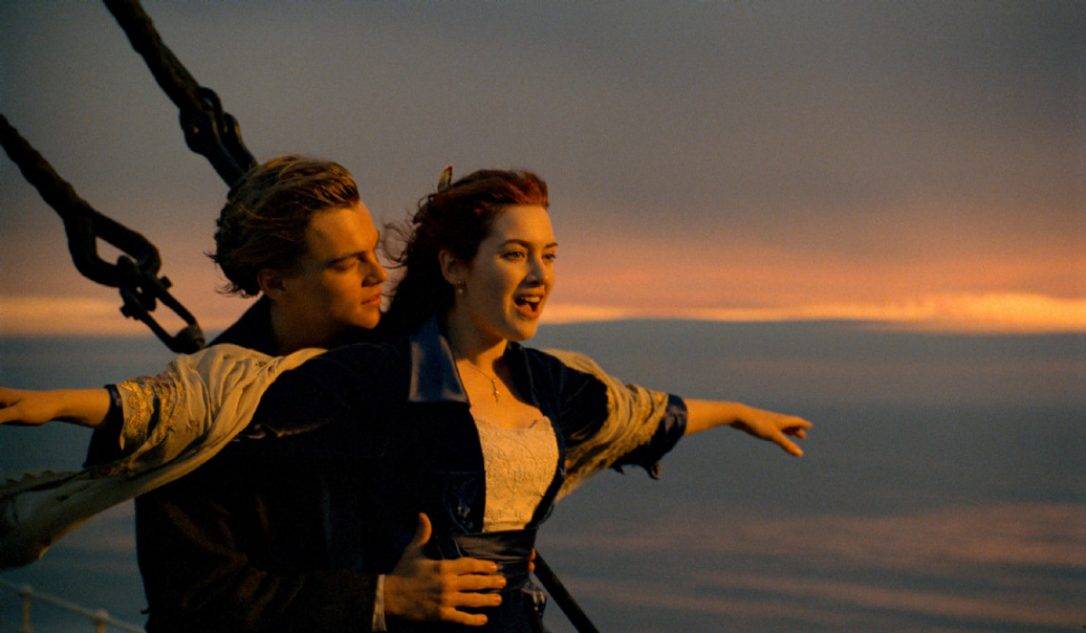 بعد 20 عامًا على فيلم "تايتانيك".. "روز" و"جاك" بلقطات حميمة مجددًا!