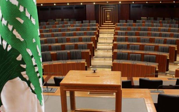 «حراك المتعاقدين» : لعدم انتخاب كلّ نائب يُعرّقل تثبيتنا