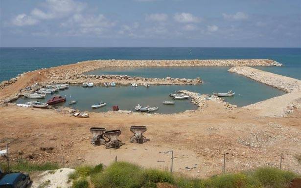 التلوّث في ميناء الصيادين في الجيّة