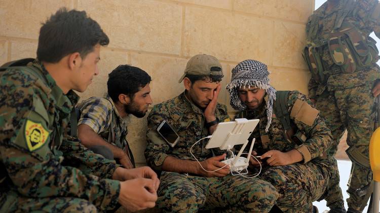 قوات "سوريا الديمقراطية" تتوقع بقاء الأمركيين لعقود في سوريا