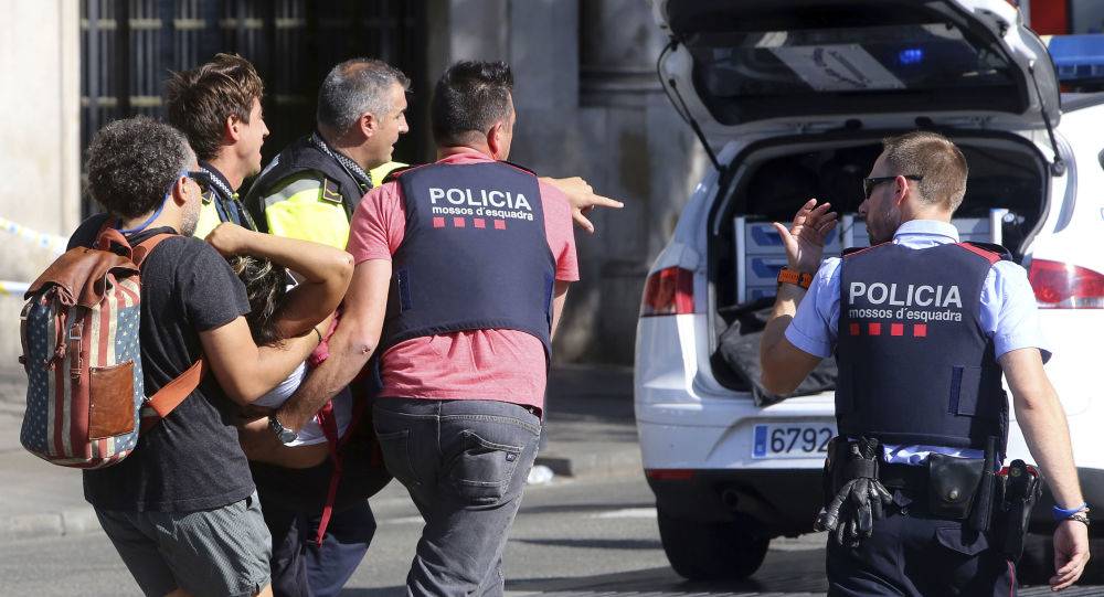 بالفيديو...لحظة القبض على مشتبه به في تنفيذ هجوم برشلونة