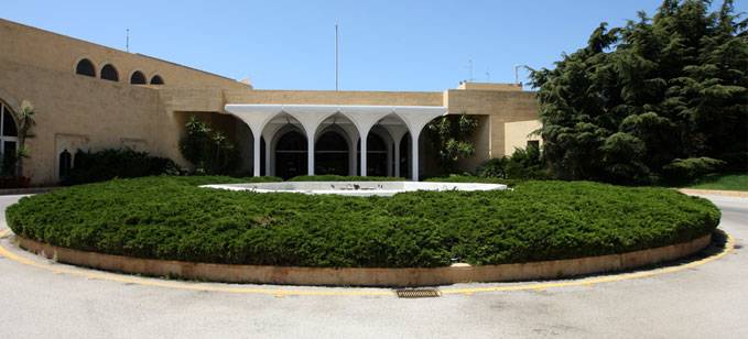 مكتب الاعلام في رئاسة الجمهورية: الرئيس عون سوف يوقع قانوني السلسلة والضرائب ضمن المهل الدستورية