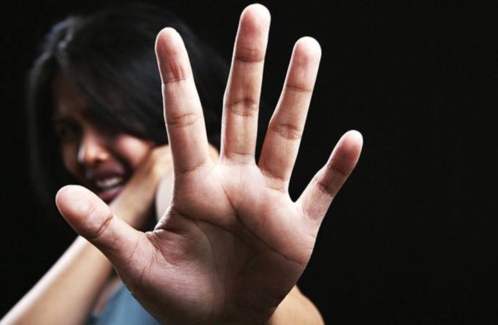 ابنة الـ10 سنوات تضع مولودة بعدما اغتصبها عمّها!
