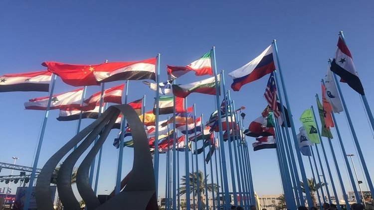 43 دولة رفعت أعلامها في معرض دمشق الدولي رغم العقوبات