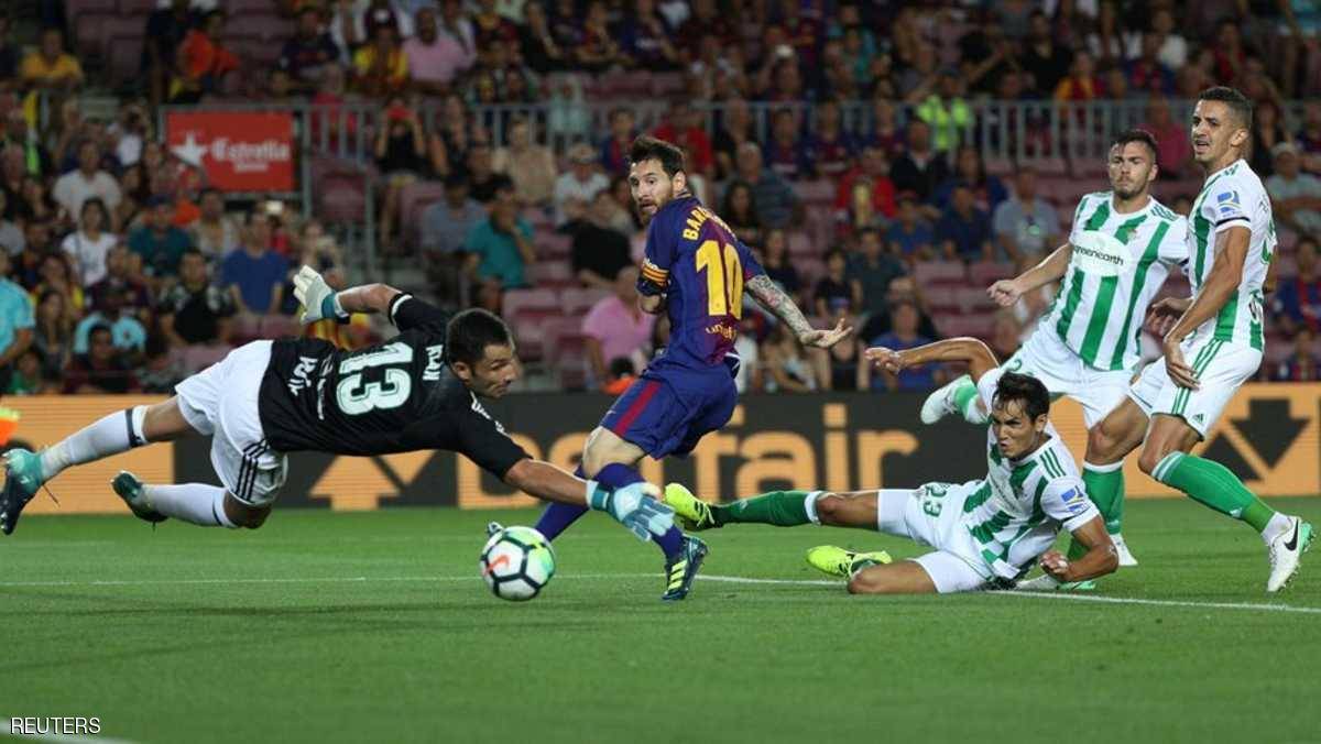برشلونة يهزم ريال بيتيس.. والجماهير تنشد "أنا لست خائفا"