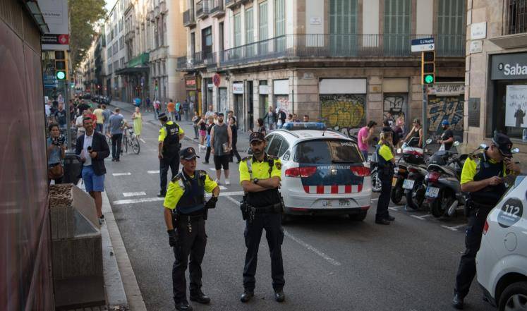 المشتبه به في هجوم برشلونة مازال هاربا مع امتداد التحقيقات لدول أخرى