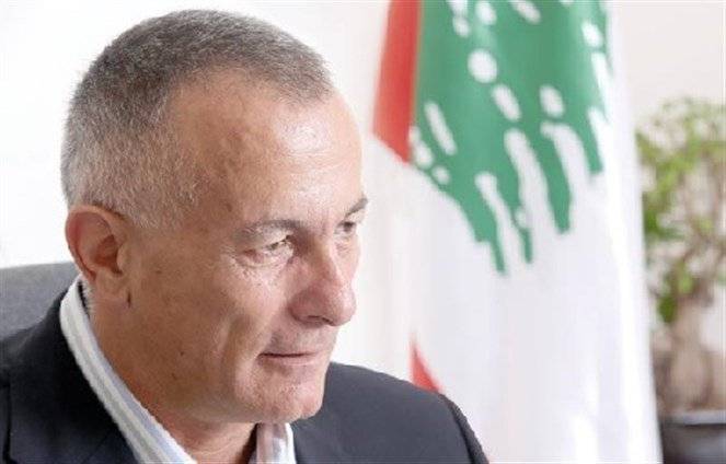 العميد شامل روكز مغرداًَ للجيش اللبناني