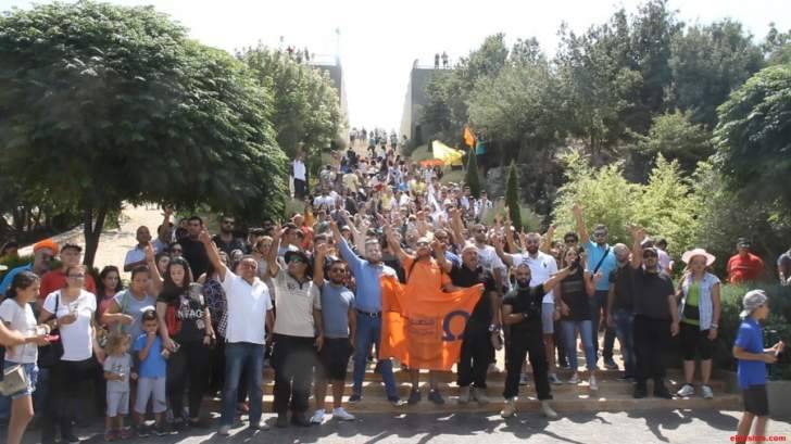 وفد كبير من التيار الوطني الحر زار معلم مليتا في الجنوب