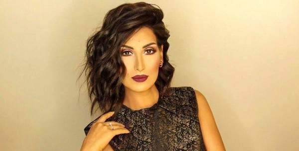 صورة جديدة لرويدا عطية وخطيبها‎