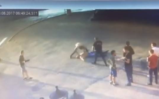 فيديو يوثق مقتل بطل العالم في رفع الأثقال خلال شجار!