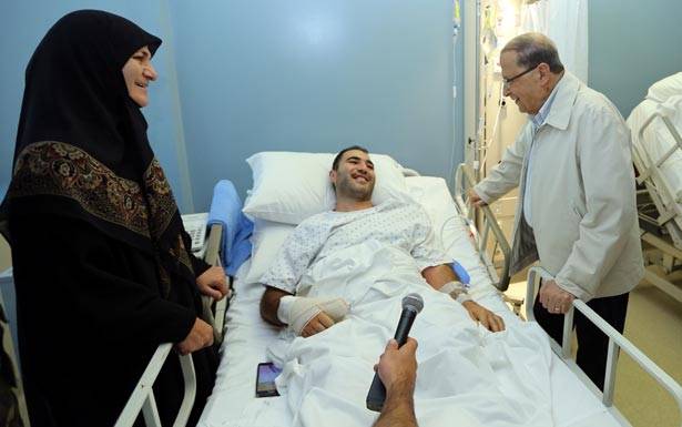 رئيس الجمهوريّة تفقد الجرحى العسكريين:
هذا هو جيشنا وهؤلاء هم أبطالنا