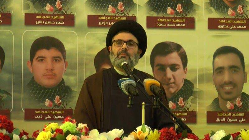 «لولا تضحياتنا في البادية السوريّة لكان لبنان في مهبّ الريح»
حزب الله : معركة الجرود معركتنا ولن نترك
الجيش يُقاتل بمعزل عن أيّ مُساعدة يحتاجها