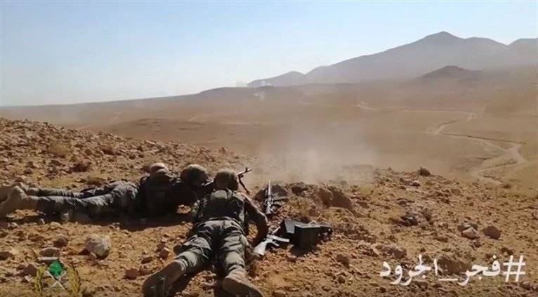 بالفيديو: مشاهد من الميدان لعمليات الجيش في جرود القاع ورأس بعلبك