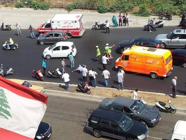 جريحان اثر صدمهما على متن دراجتهما النارية في جبيل